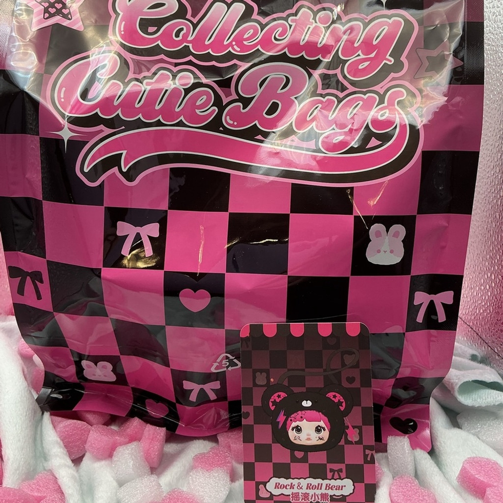 🎀 Nommi x TOP TOY: Collecting Cutie Bags - Rock & Roll Bear Blind Box
